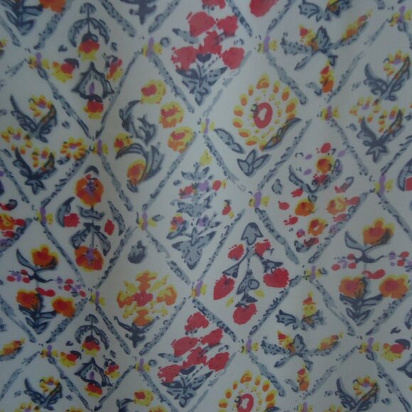 Salon Studio Top 4X NEW - Picture 2 of 9